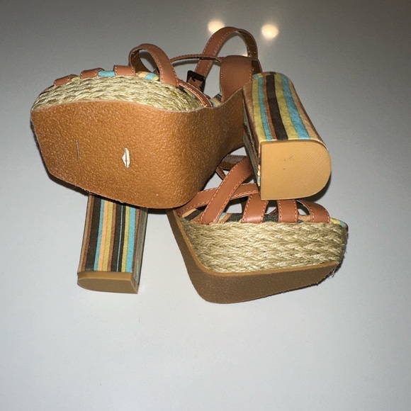 Naughty Monkey *Aztec* tan leather 70s style platform boho sandals 7 - Picture 9 of 10